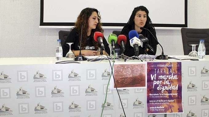 Las voluntarias de Elin Laura Ganado y Pilu Alba, durante la rueda de prensa ofrecida hoy (C.A.)