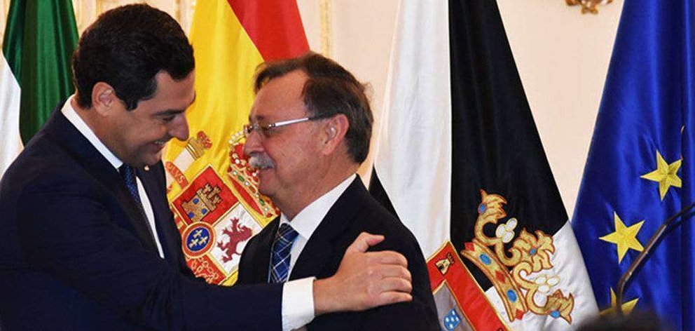 Moreno Bonilla y Juan Vivas, tras la firma del protocolo el pasado marzo (C.A./ARCHIVO)