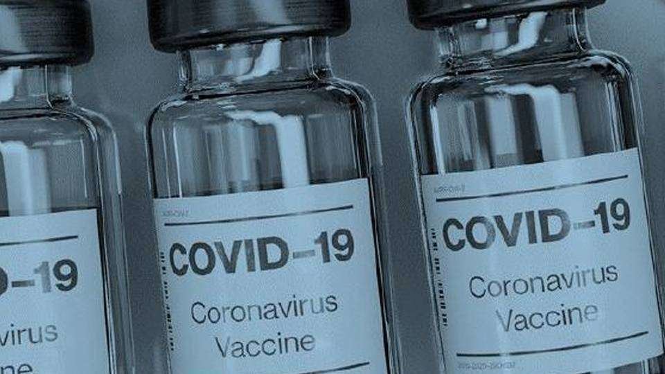 Viales de la vacuna de Moderna