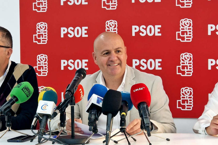  Juan Gutiérrez durante la comparecencia de este miércoles en la sede del PSOE / Laura Ortiz 