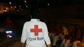 cruz roja inmigrantes el chorrillo patera