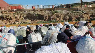 porteadoras bultos fardos (24)