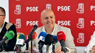  Juan Guti&eacute;rrez durante la comparecencia de este mi&eacute;rcoles en la sede del PSOE / Laura Ortiz 