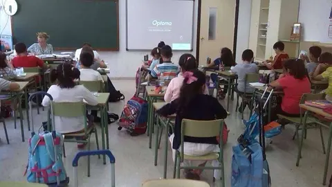ni&ntilde;os en clase (1)