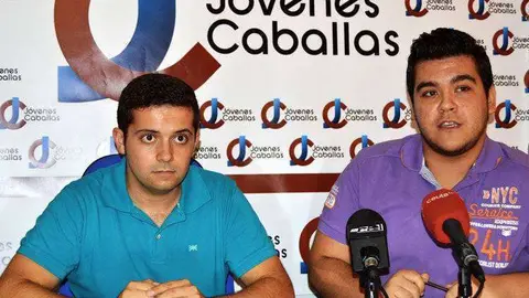 jovenescaballas2