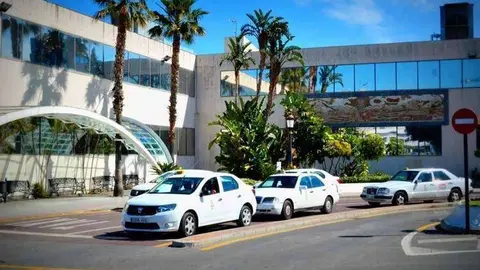 taxis estaci&oacute;n mar&iacute;tima