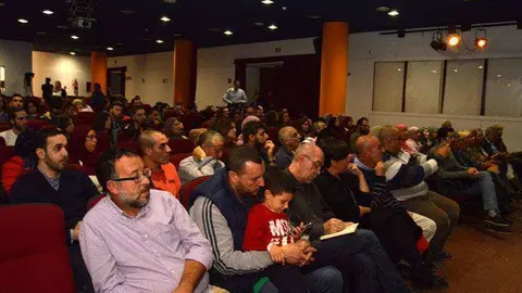 debate electoral sobre educaci&oacute;n organizado por fampa de cara a las generales 2015 p&uacute;blico