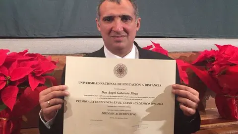 Gabarr&oacute;n, en entrega premio