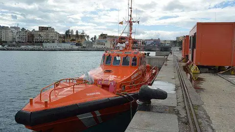 La embarcaci&oacute;n de Salvamento Mar&iacute;timo "Salvamar Atria" (C.A.)