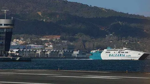 Avemar dos puerto balearia (2)