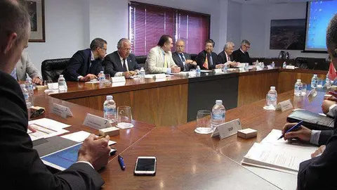 Reuni&oacute;n Paso del Estrecho