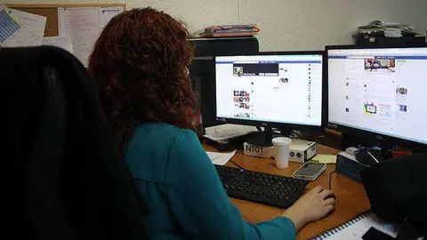 redes sociales internet ordenador