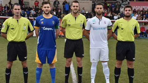 Capitanes-y-trio-arbitral