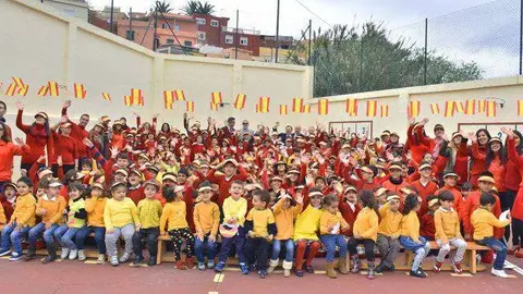 Grupo-constitucion-1-custom