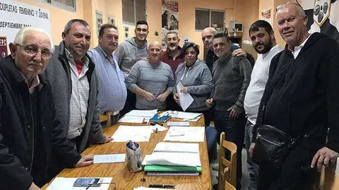 FOTO REUNION PETANCA.