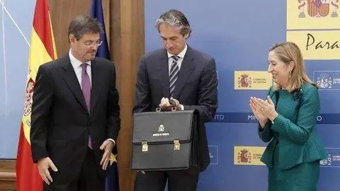 inigo-serna-toma-posesion-kutC--620x349@abc