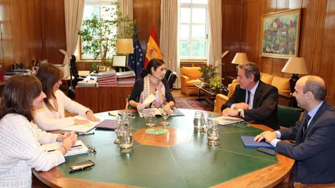 170126 Reuni&oacute;n secretaria Estado M.Ambiente y consejero M.Ambiente Ceuta