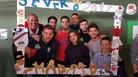 NI&Ntilde;OS SEVERO. (Custom)