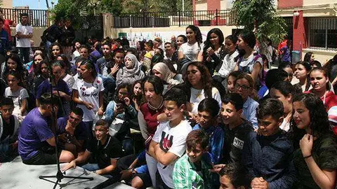 estudiantes puertas del campo