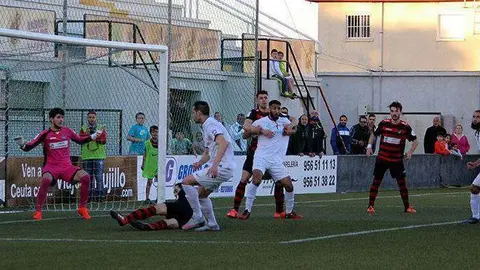 NAVARRO Y PERITA.