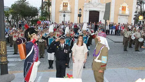 arriado bandera poli local e 11