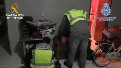 polic&iacute;a operaci&oacute;n antidroga