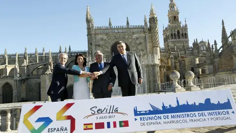 Foto_familia_G4_Sevilla