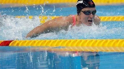 Belmonte gana el oro en los 800 libres en la primera etapa de la Copa del Mundo