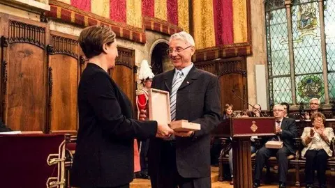 La Casa de Ceuta en Barcelona recibe la Medalla de Honor de la Ciudad Condal
