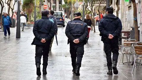 polic&iacute;a nacional