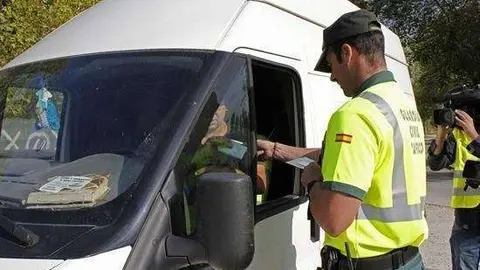 La DGT incrementa la vigilancia del uso del cintur&oacute;n de seguridad