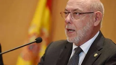 Maza pide imputar a todos los alcaldes que cedan locales para el refer&eacute;ndum