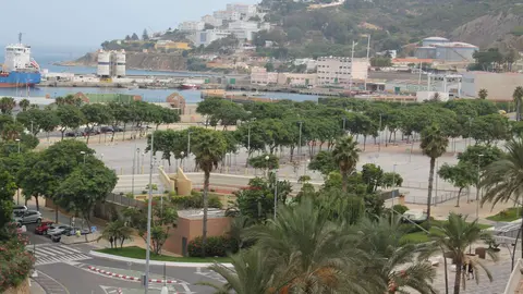 parque urbano juan carlos I explanada de la marina
