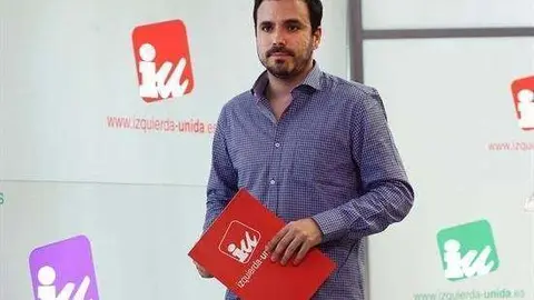 Garz&oacute;n llama a secundar la protesta de Sol contra las detenciones en Catalu&ntilde;a