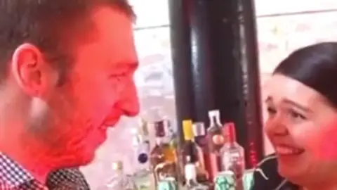 viral-pareja