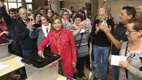 Forcadell vota en otro colegio y pide al Gobierno que explique lo ocurrido