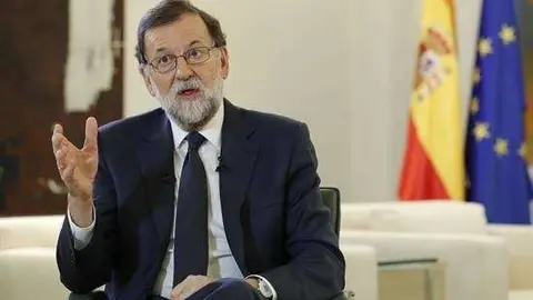 El Gobierno: Inadmisible hacer una declaraci&oacute;n impl&iacute;cita de independencia y suspenderla
