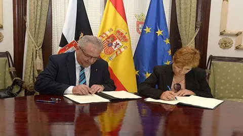 hachuel presidenta colegio psic&oacute;logos dolores ca&ntilde;os