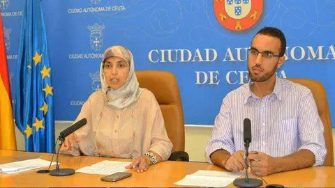 Los diputados de MDyC F&aacute;tima Hamed y Reduan Mohamed, en una rueda de prensa (C.A./ARCHIVO)