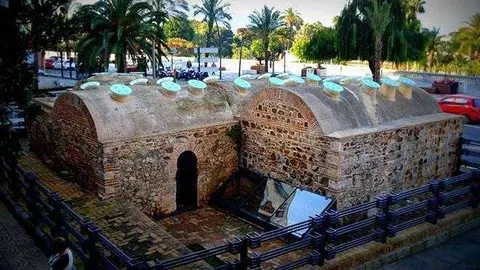 Ba&ntilde;os &aacute;rabes