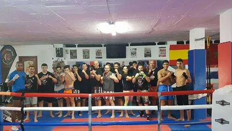 CLUB LUCHA.