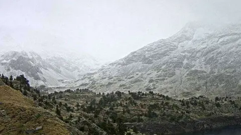 Primeras nevadas del a&ntilde;o en Los Pirineos. | Twiter