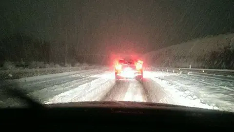 veh&iacute;culos atrapados en la nieve