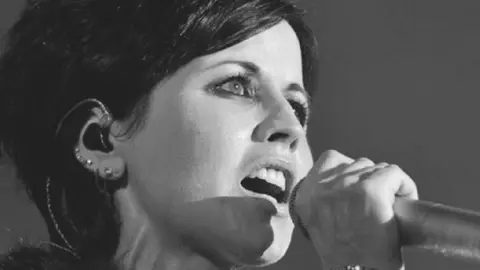 Dolores O'Riordan, cantante. RR SS.