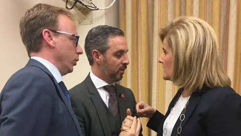 Senadores
