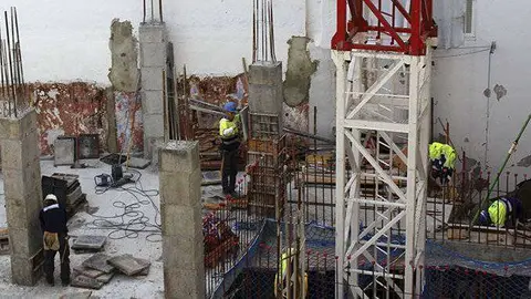 Trabajadores de la construcci&oacute;n obreros