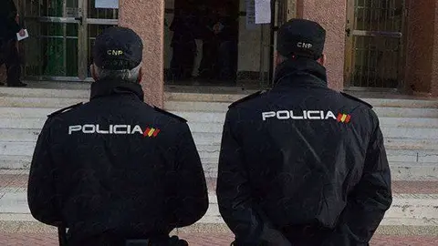 polic&iacute;a-nacional
