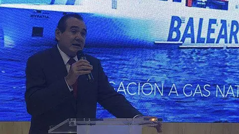 El nuevo presidente de la Autoridad Portuaria, Rafael Rodr&iacute;guez Valero (C.A.)
