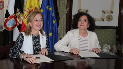 adela nieto y rectora