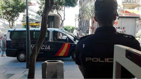 polic&iacute;a nacional